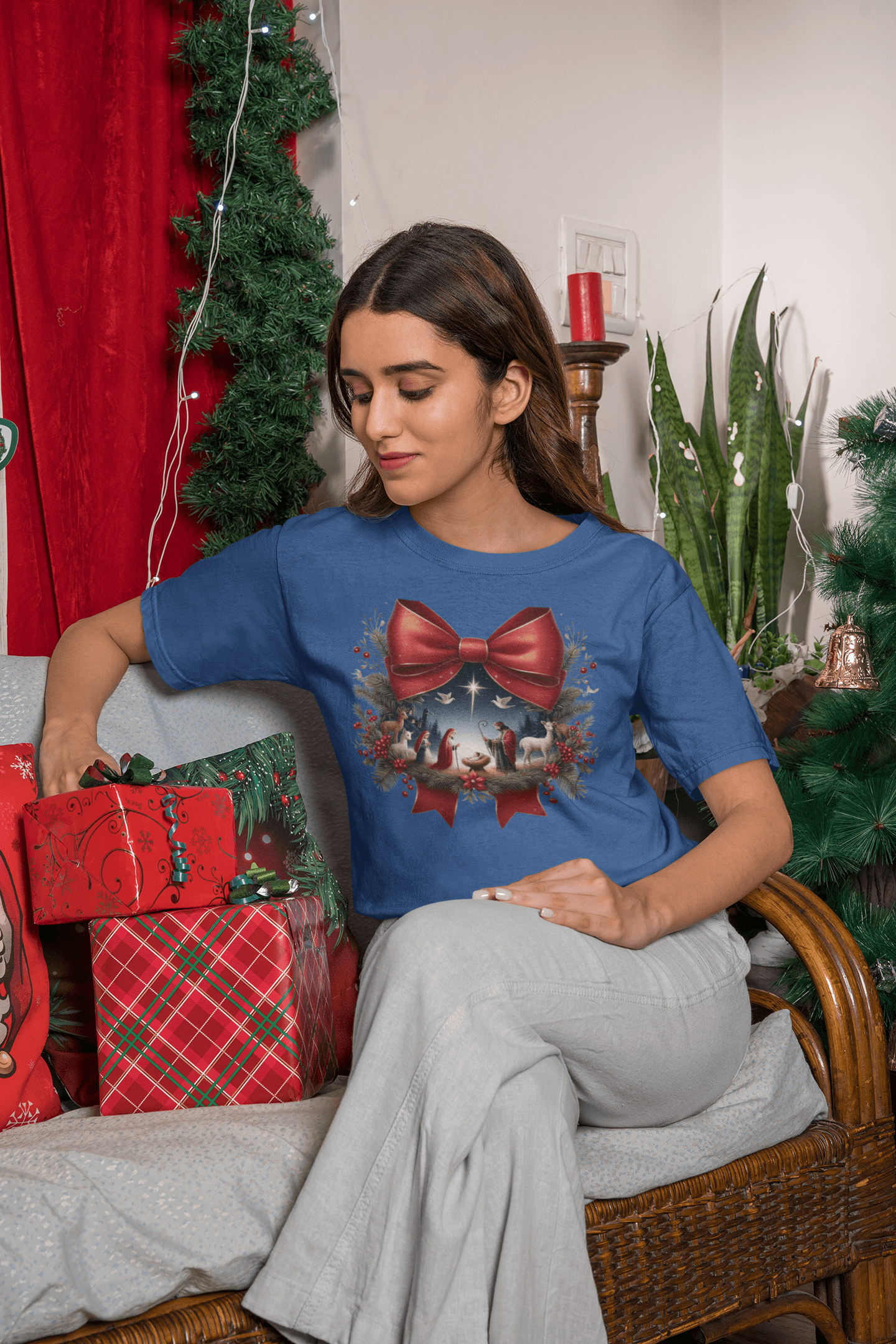 Red Nativity Wreath Bow - Unisex Fit T-Shirt