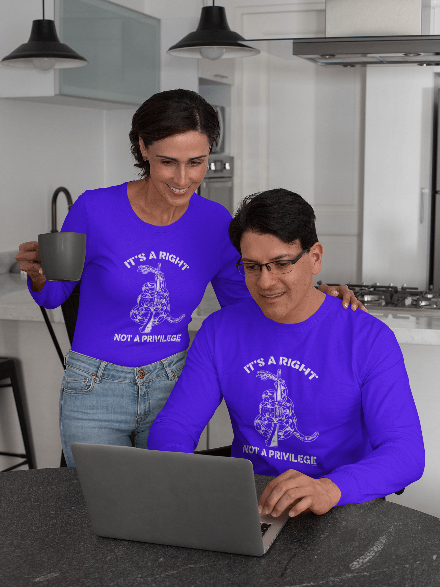 It's a Right, Not a Privilege - T-Shirt - Long Sleeve