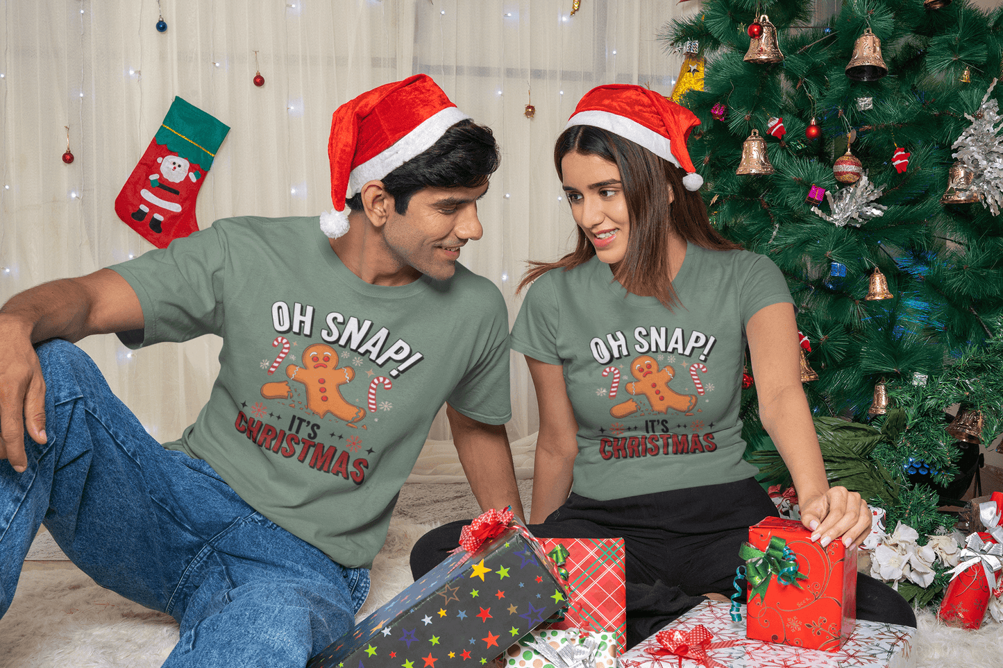 Oh Snap! It's Christmas - T-Shirt Unisex