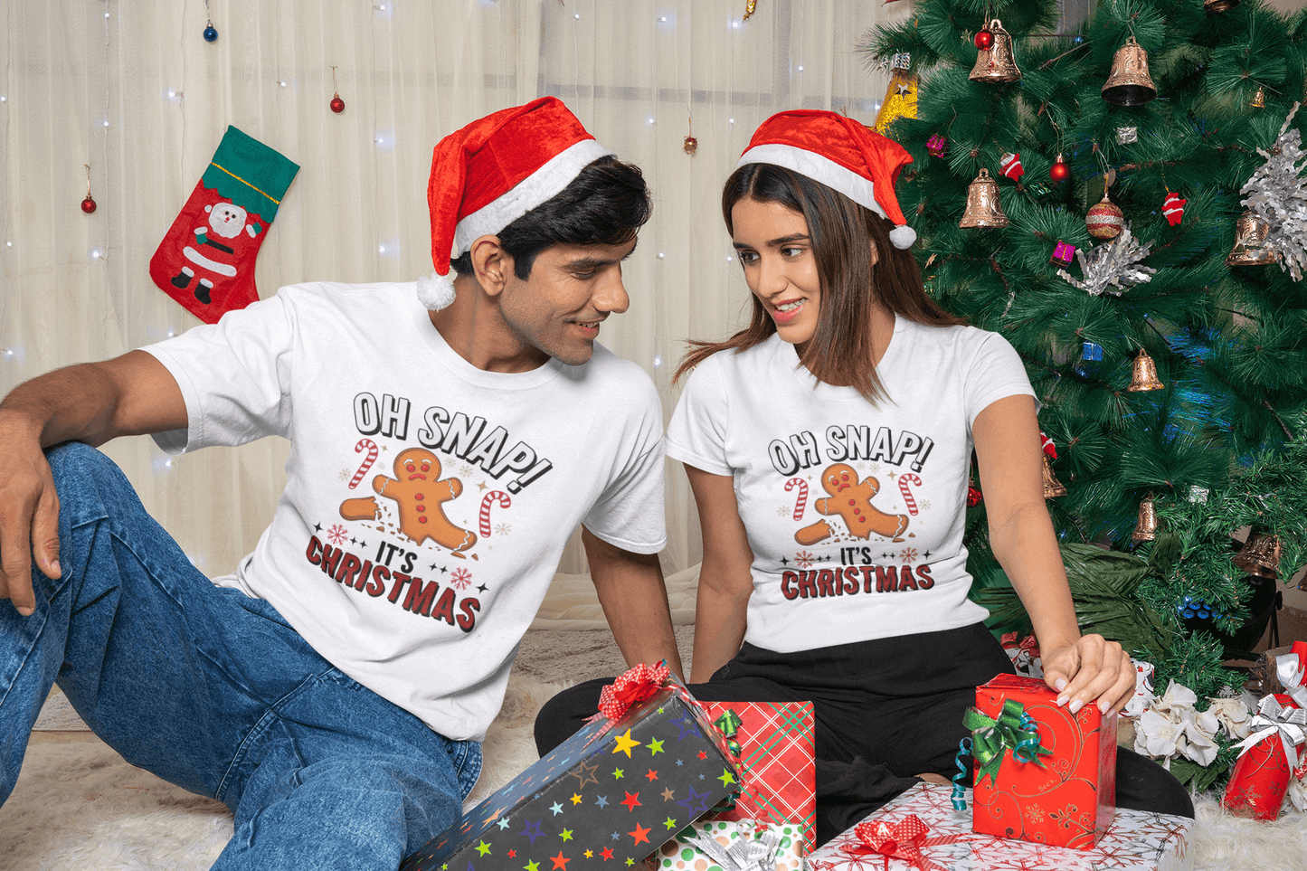 Oh Snap! It's Christmas - T-Shirt Unisex