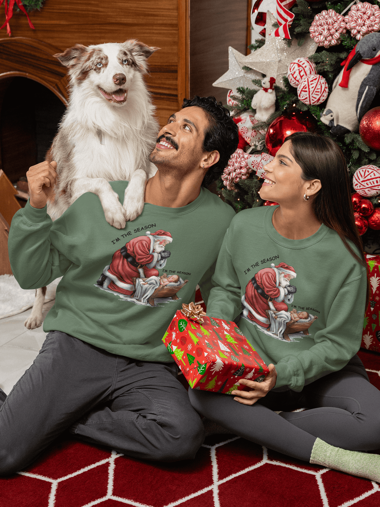 The Season & Reason Jesus Santa - Sweatshirt