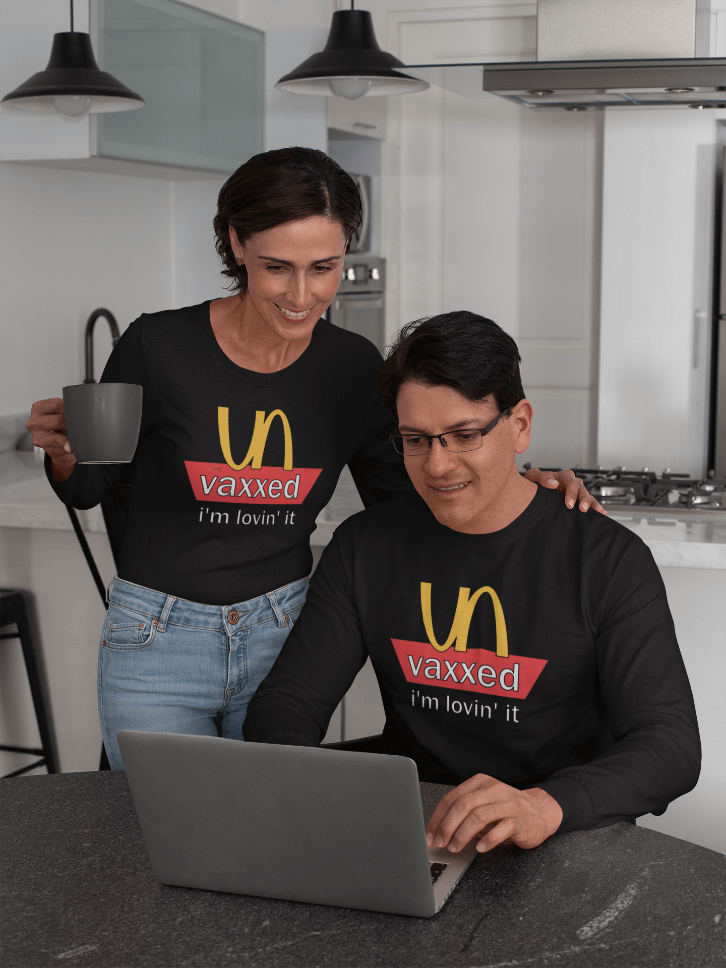 Unvaxxed: I'm Lovin' It - Long Sleeve T-Shirt
