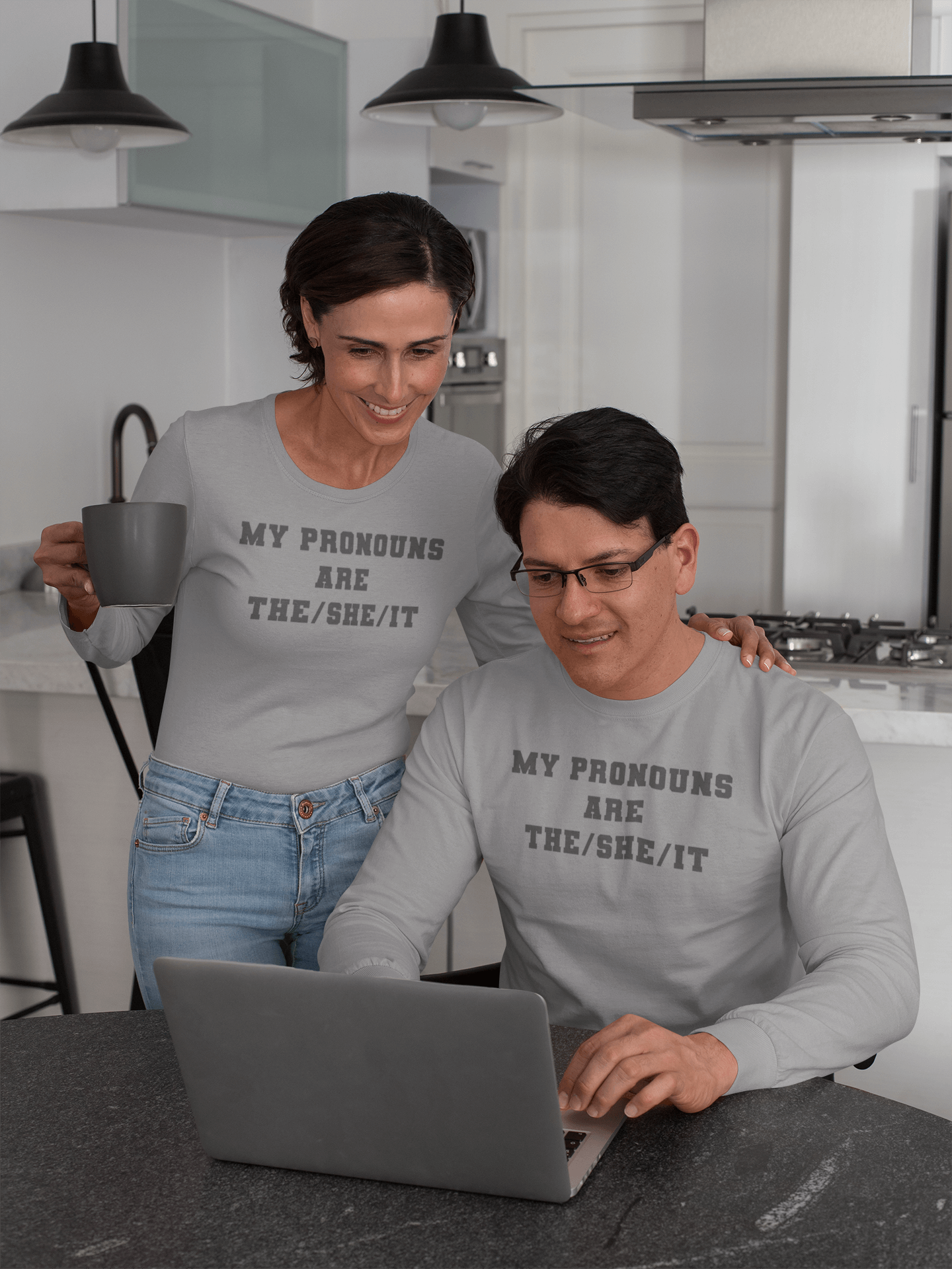 My Pronouns are The/She /IT - Long Sleeve T-Shirt